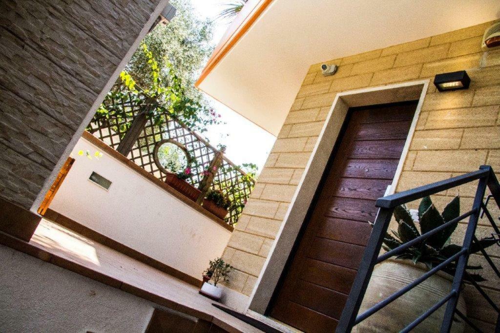 Little House Apartment โมดูโญ ภายนอก รูปภาพ